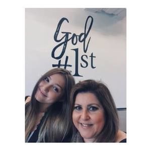 Meet your Posher, Isabella